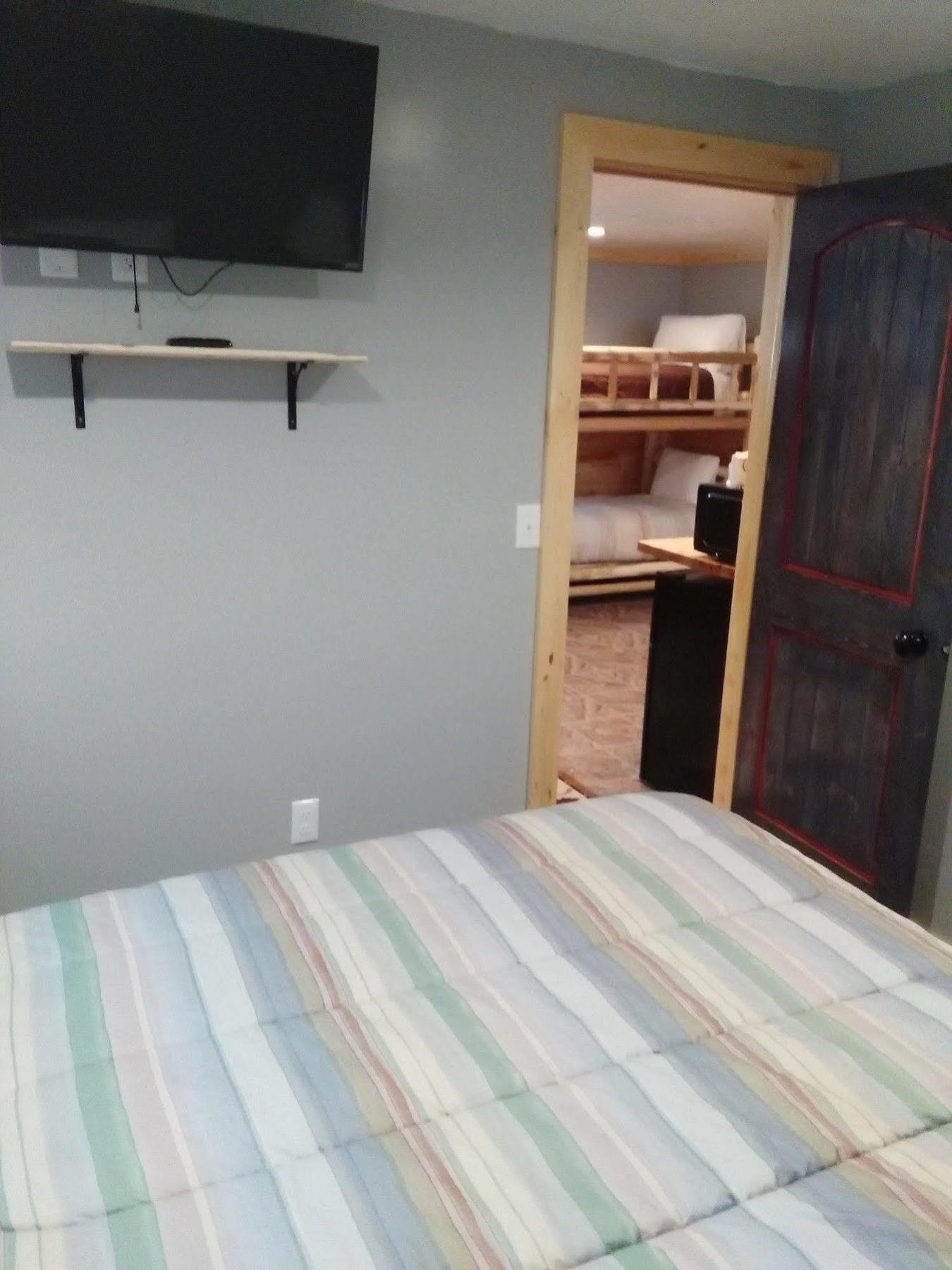 Hiawatha Motel Escanaba Ngoại thất bức ảnh