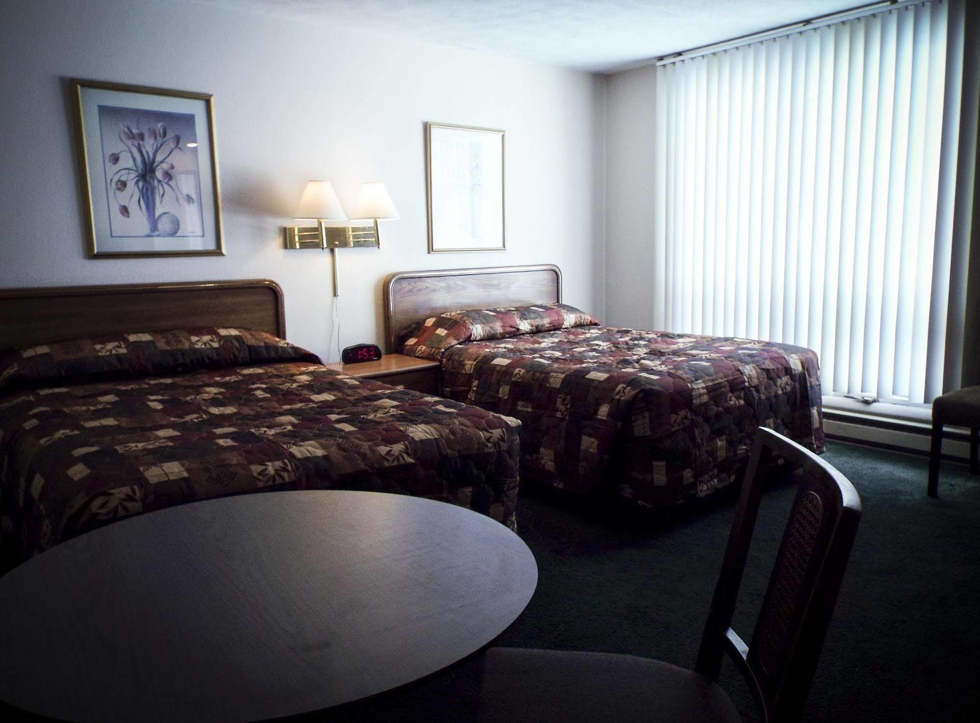 Hiawatha Motel Escanaba Ngoại thất bức ảnh